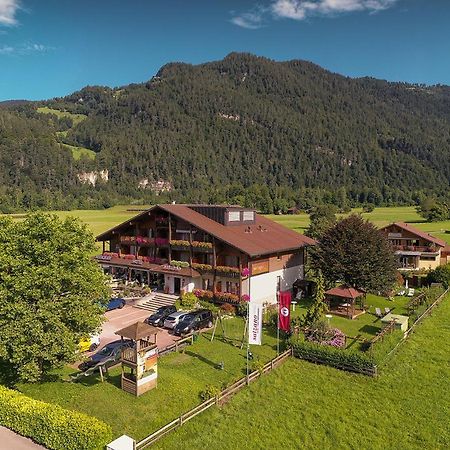 Salzano Hotel - Spa - Restaurant Unterseen エクステリア 写真