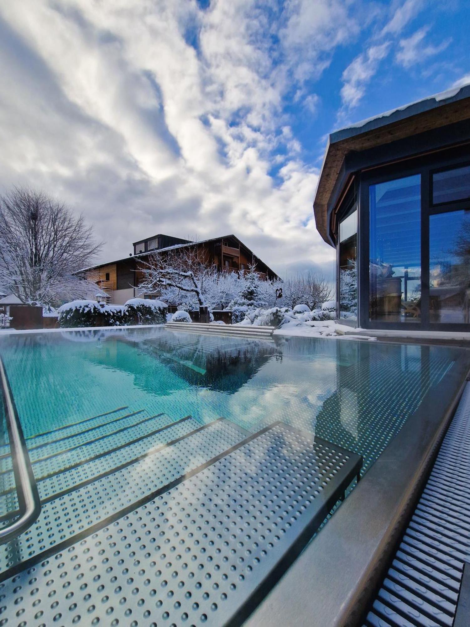 Salzano Hotel - Spa - Restaurant Unterseen エクステリア 写真