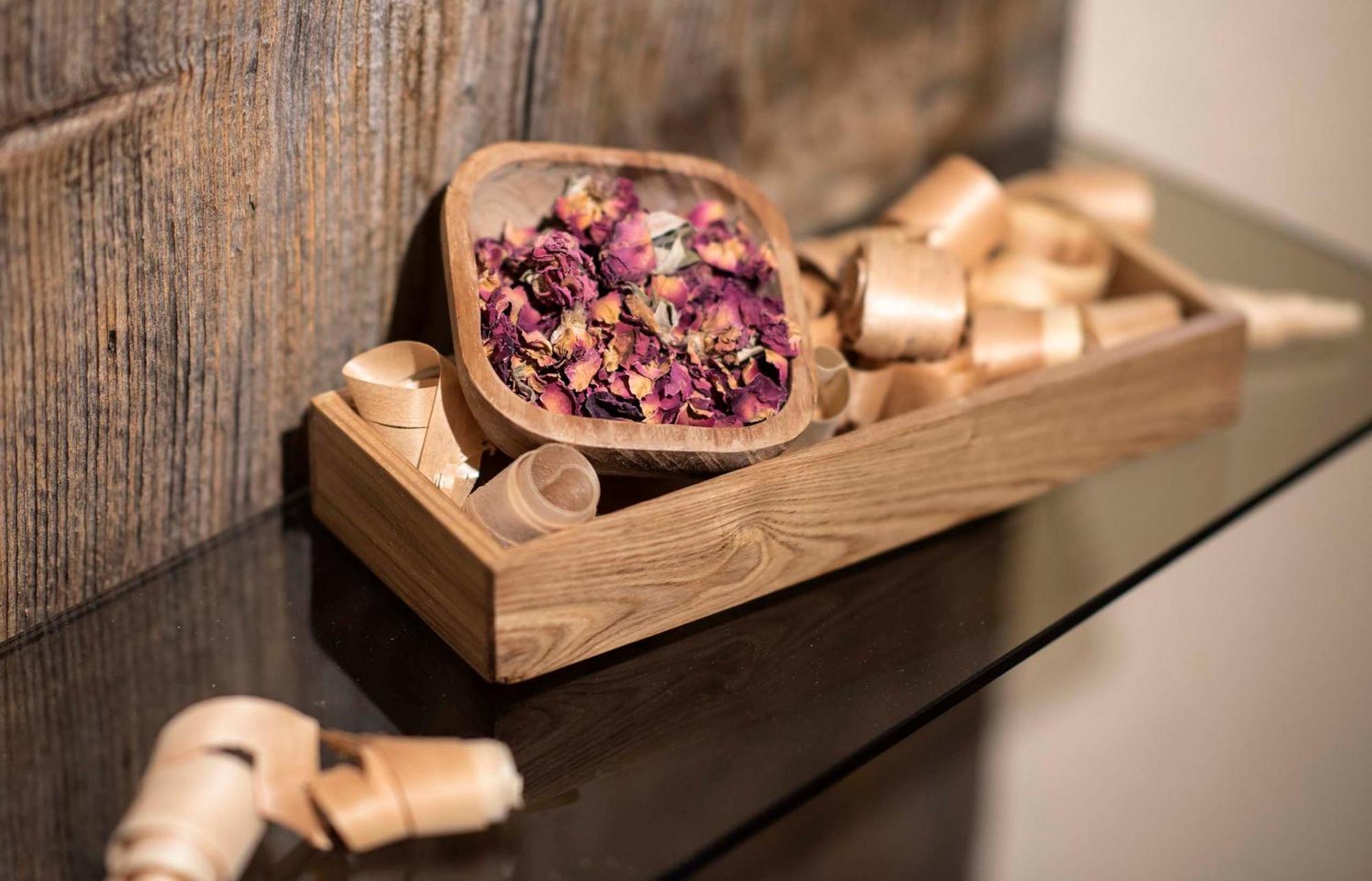 Salzano Hotel - Spa - Restaurant Unterseen エクステリア 写真