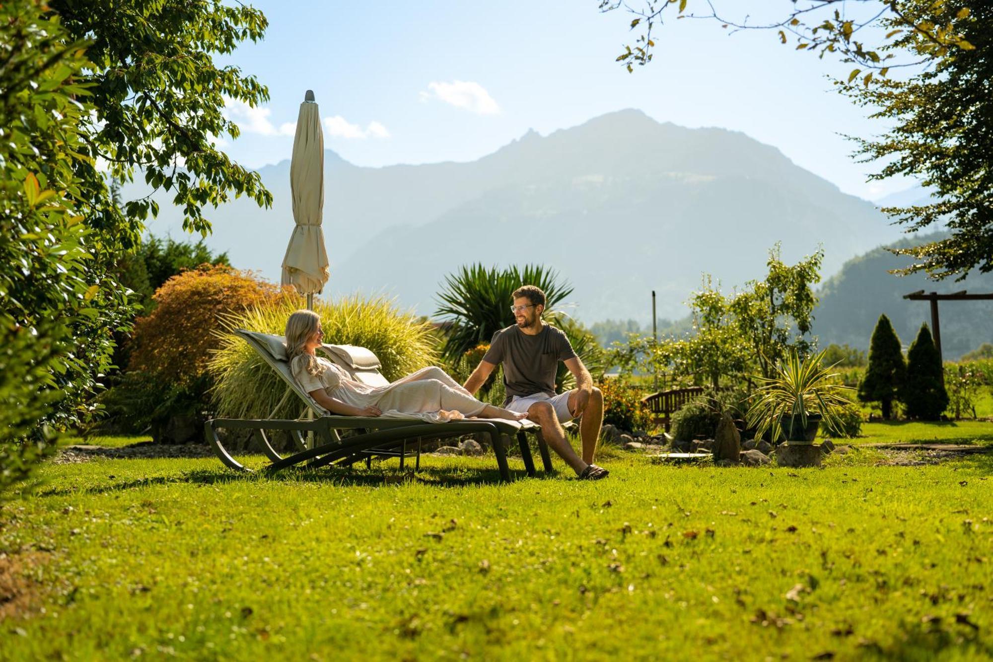 Salzano Hotel - Spa - Restaurant Unterseen エクステリア 写真