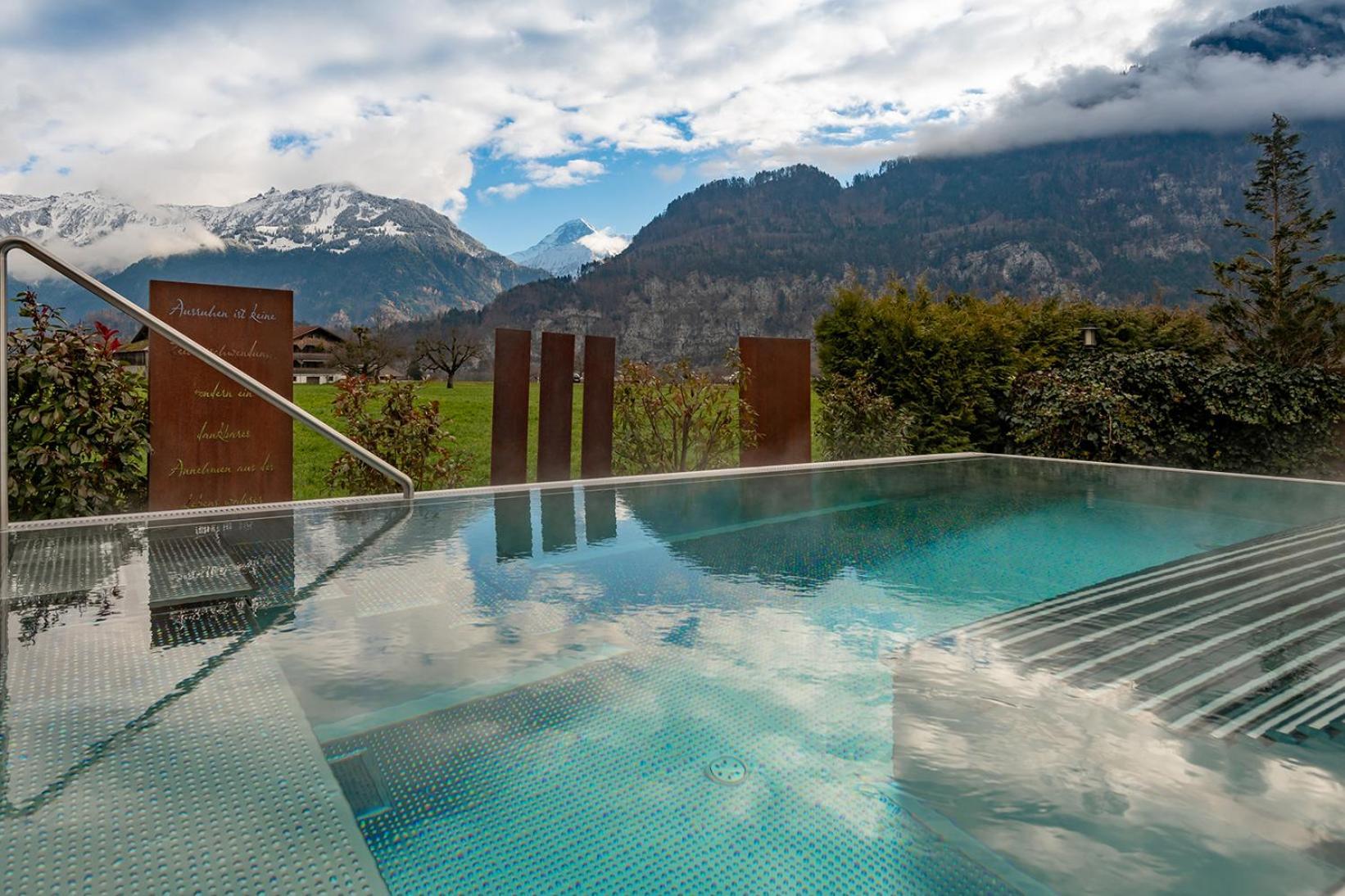 Salzano Hotel - Spa - Restaurant Unterseen エクステリア 写真