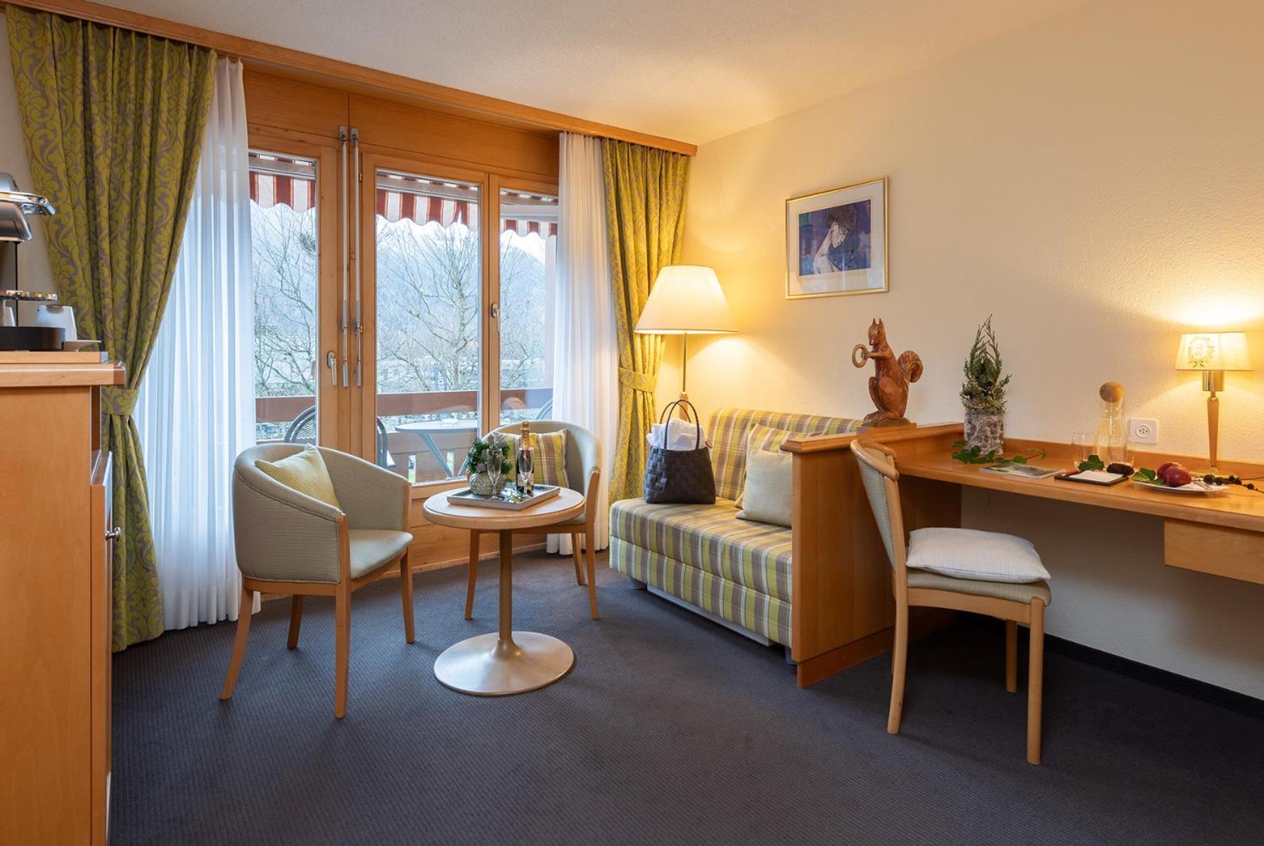 Salzano Hotel - Spa - Restaurant Unterseen エクステリア 写真