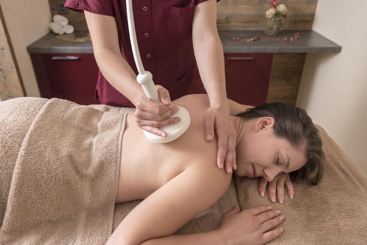 Salzano Hotel - Spa - Restaurant Unterseen エクステリア 写真