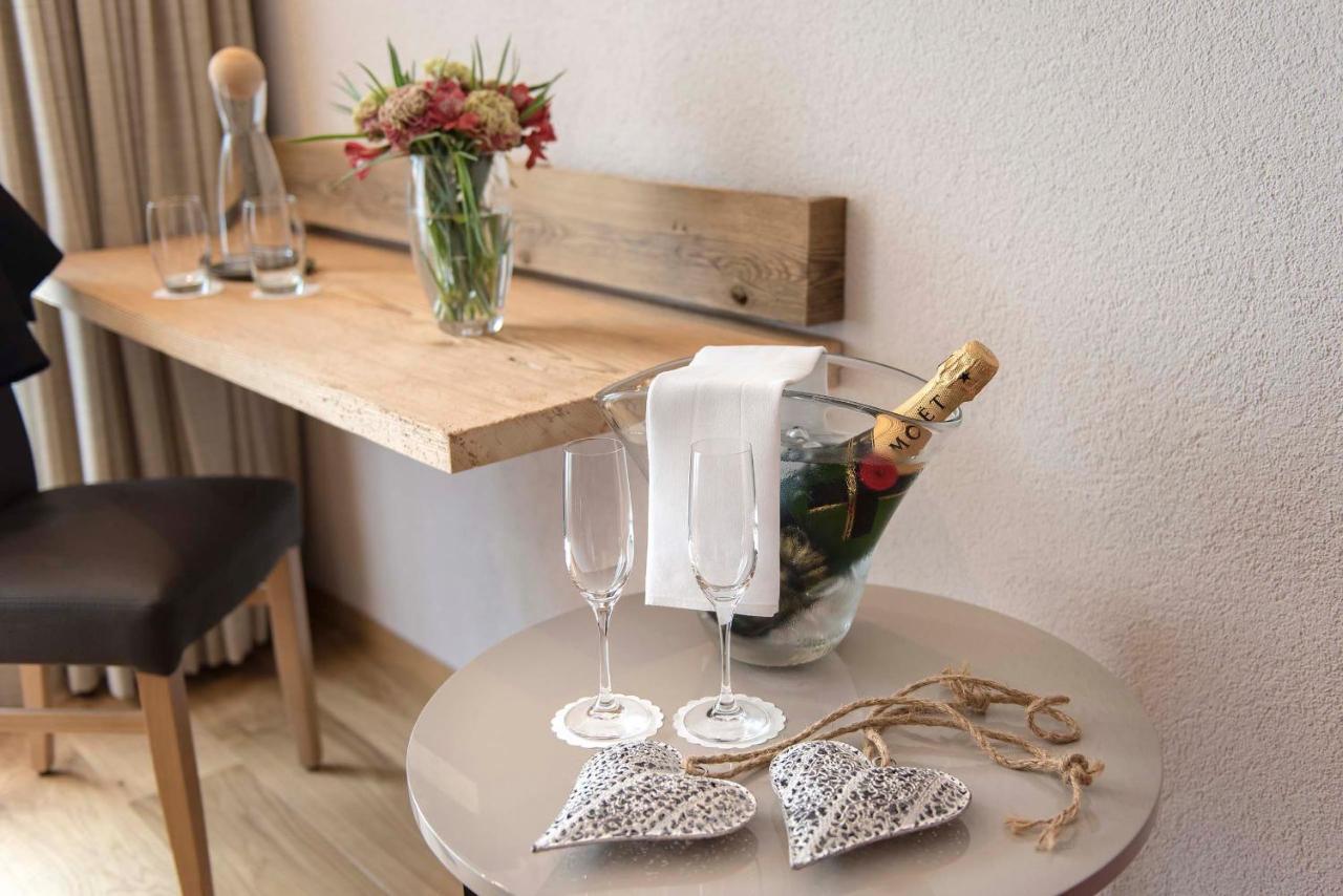 Salzano Hotel - Spa - Restaurant Unterseen エクステリア 写真